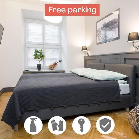 Luxury Apartment At The Main Square Krakow Bagian luar foto