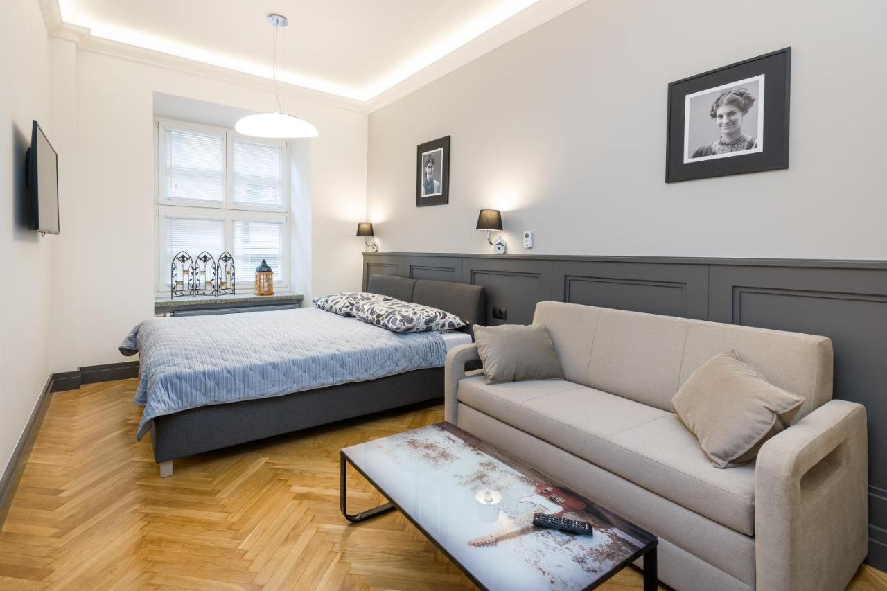 Luxury Apartment At The Main Square Krakow Bagian luar foto