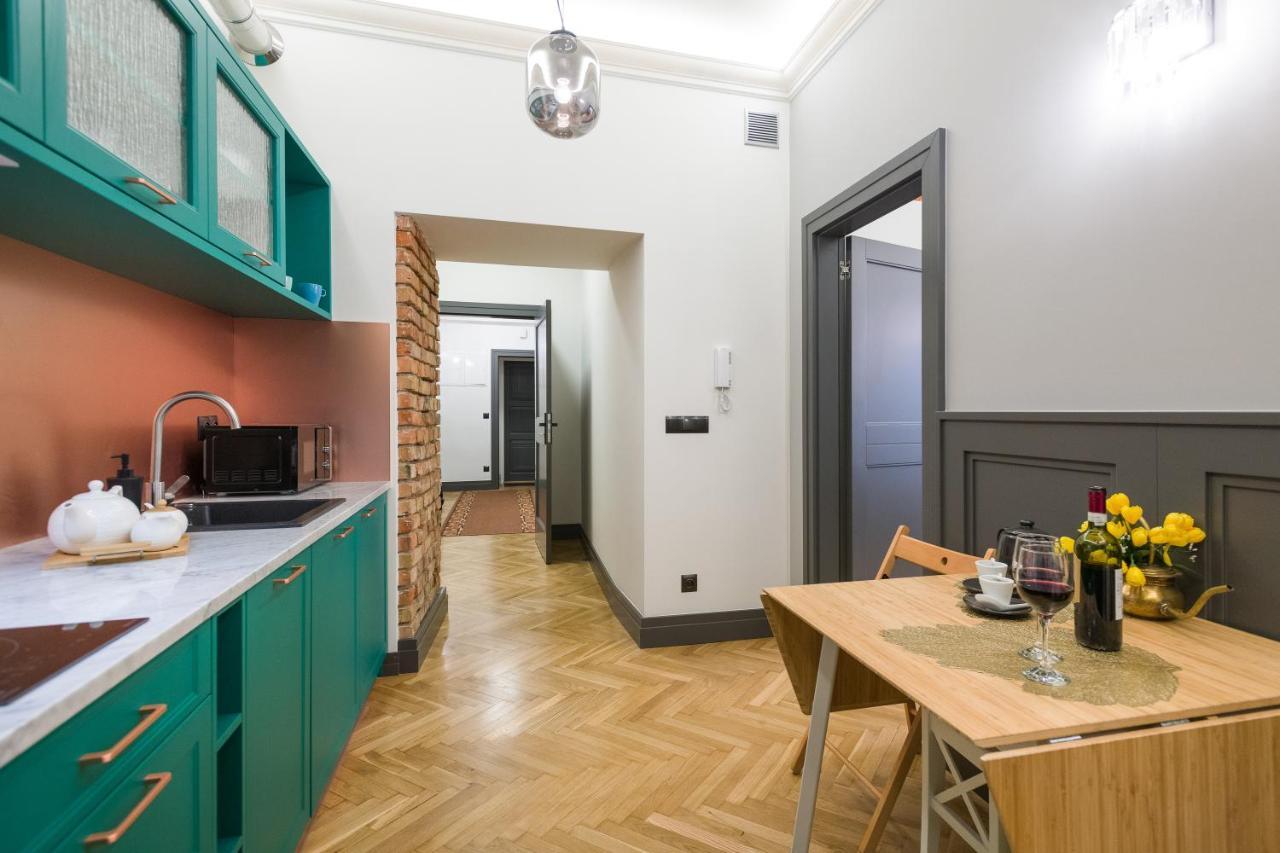 Luxury Apartment At The Main Square Krakow Bagian luar foto