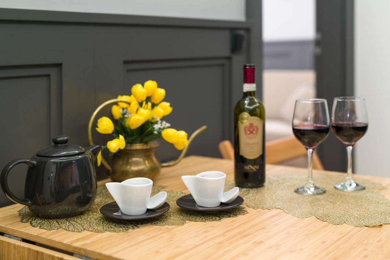 Luxury Apartment At The Main Square Krakow Bagian luar foto
