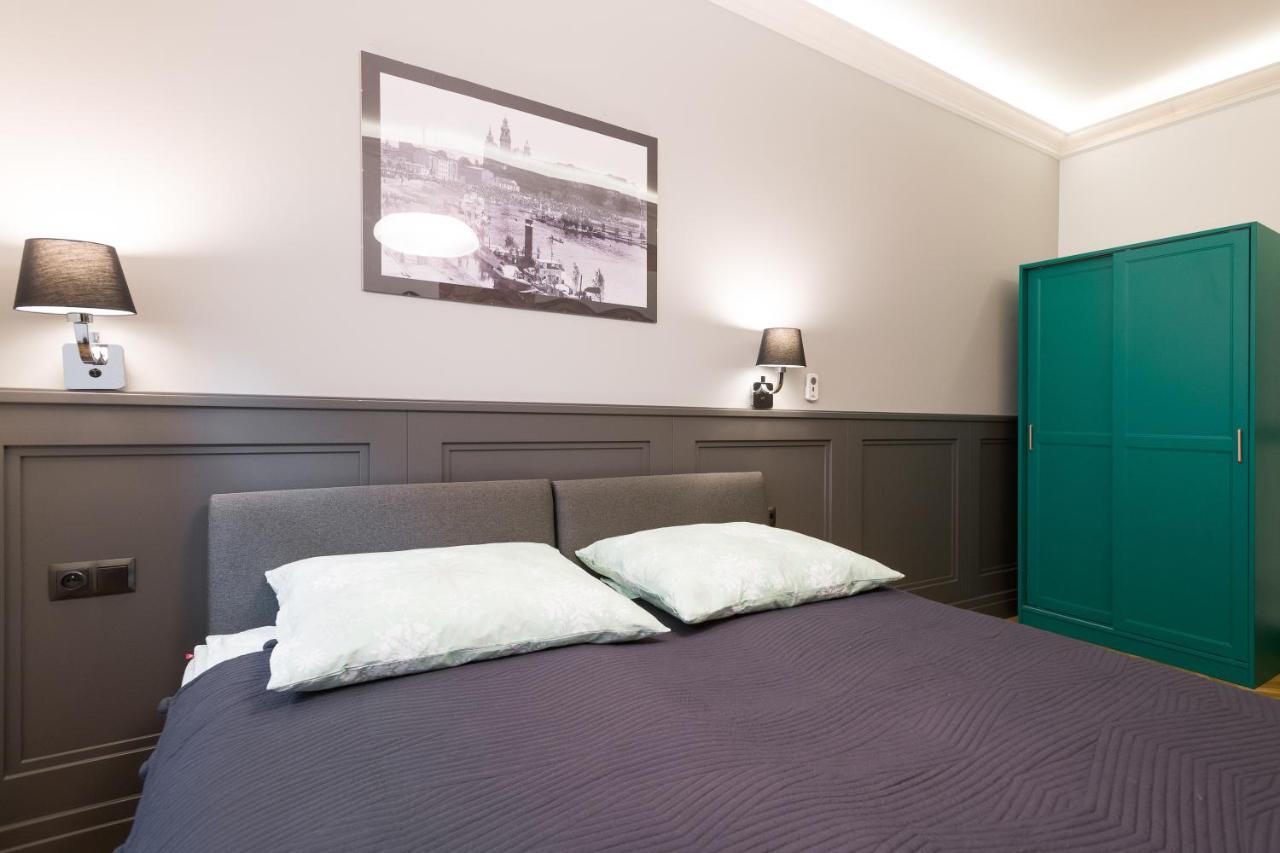 Luxury Apartment At The Main Square Krakow Bagian luar foto